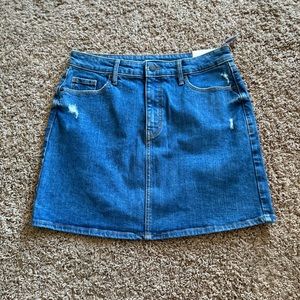Old navy women’s Jean skirt with tags